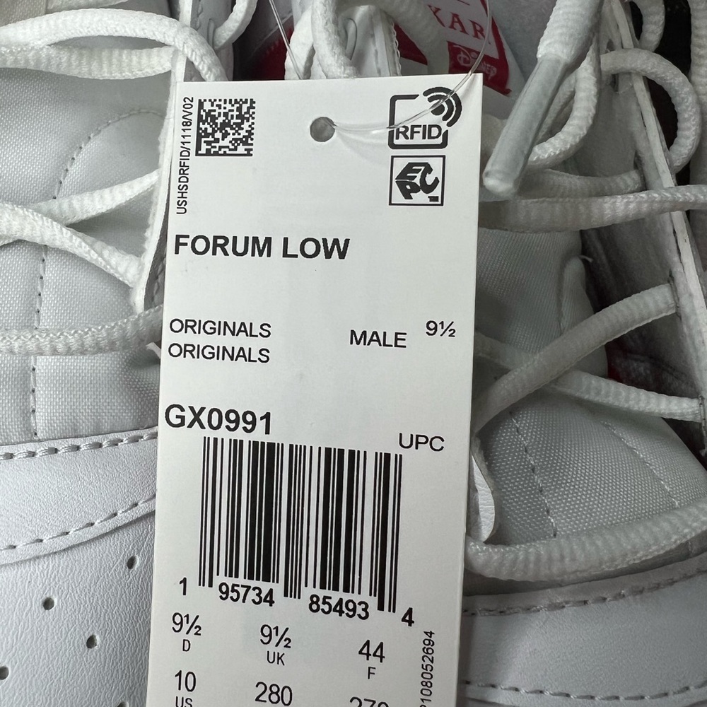 Adidas “Disney and Pixar” - Picture 8 of 11